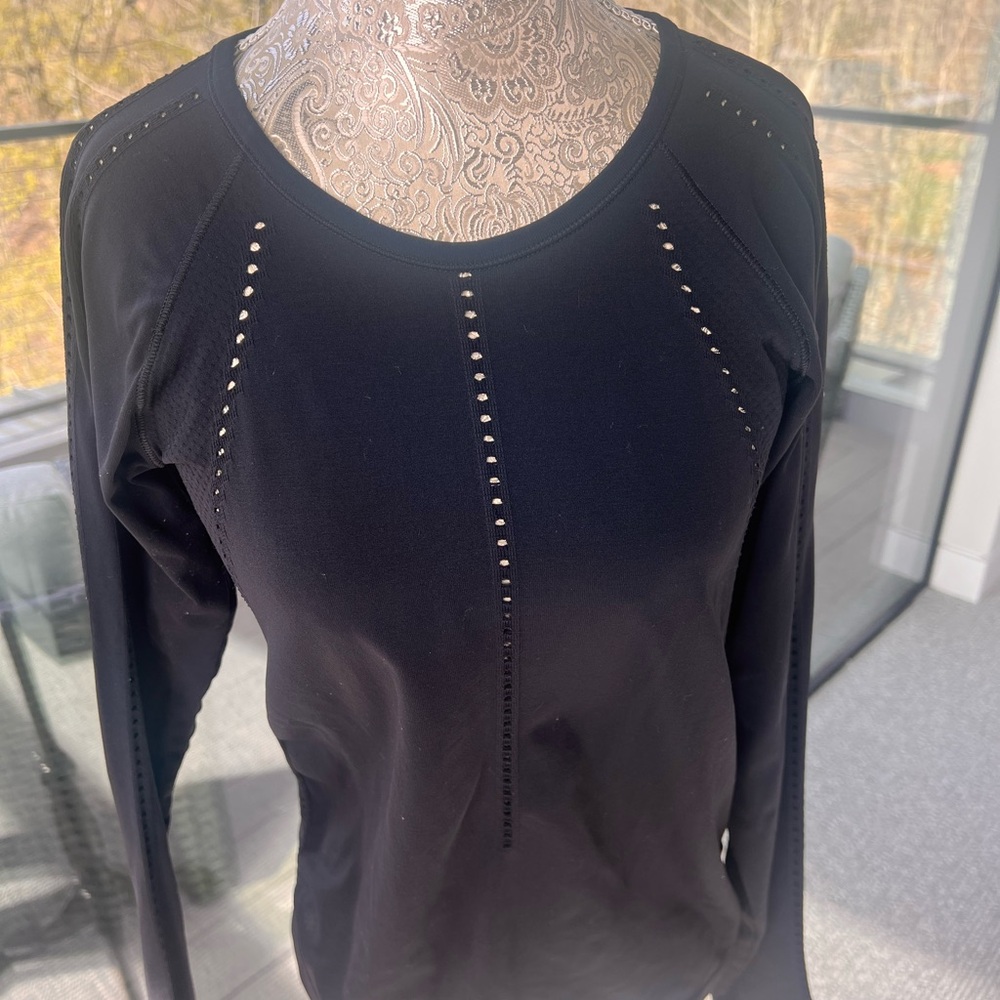 Athleta Perforated Seamless Performance Shirt - image 2